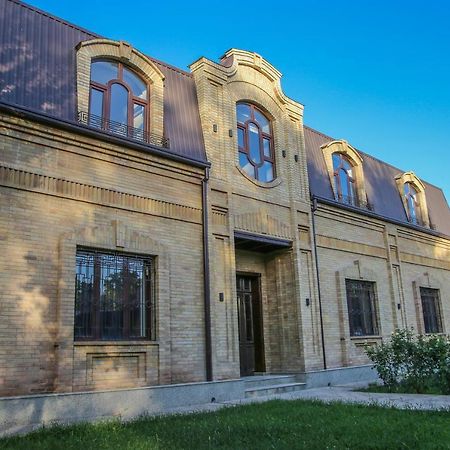 Hotel Vostok Tasken Kültér fotó