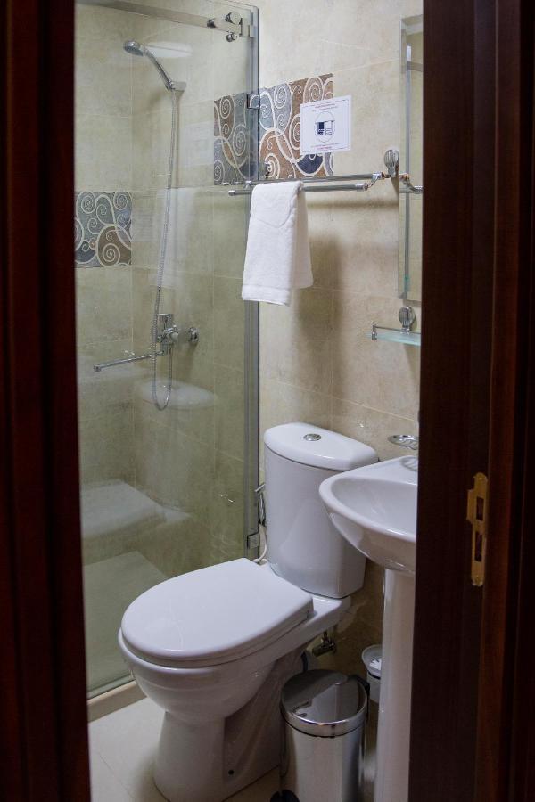 Hotel Vostok Tasken Kültér fotó